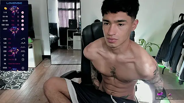 XXX chat uživo modela Damon__333