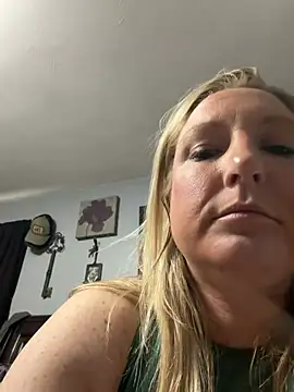 sweetkacibaby's Webcam Show