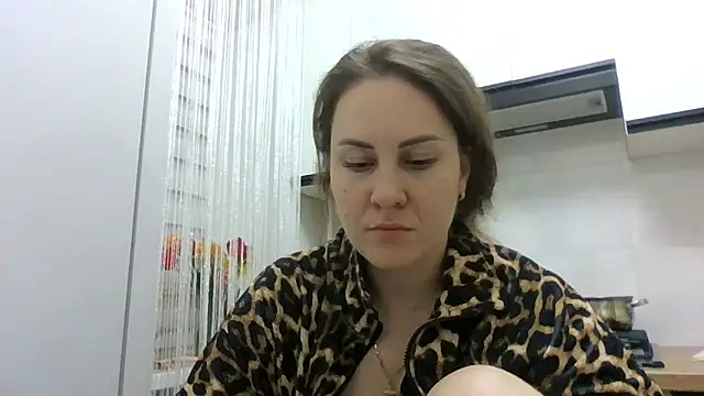 Chatroom XXX en direct de MeadowEyes