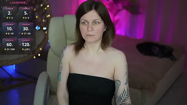 TinaMelt Chat XXX in diretta