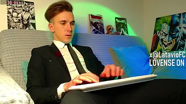 Midnighter_'s Webcam Show