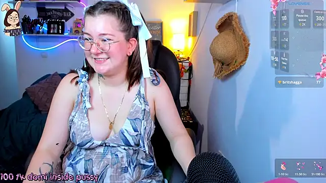 HunnyyLove's Webcam Show