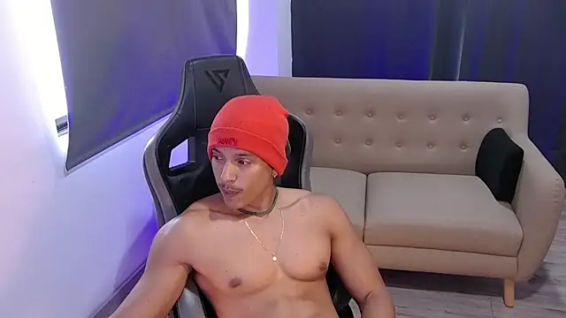 Liam_V's Webcam Show