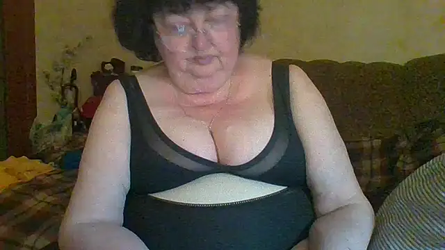 Show modela MilaSky5303 na web-kameri