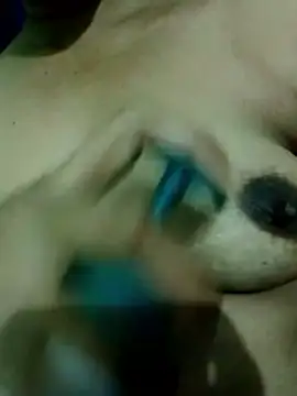 Niharika_telugu143 Webcam Show