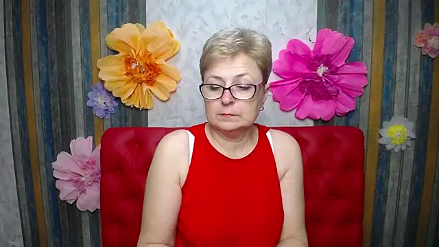 EmiliaGree Live XXX Chat