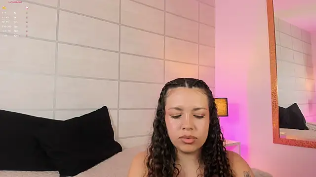 Ruby_diamonds live XXX chat