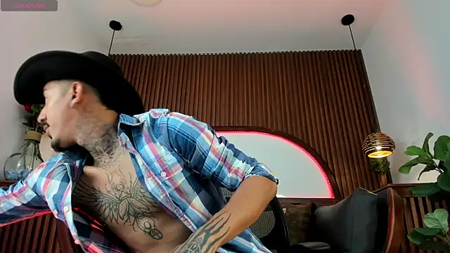 Donovan_Desmond 现场XXX聊天