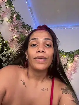 Živý XXX chat ArielleMillerr-