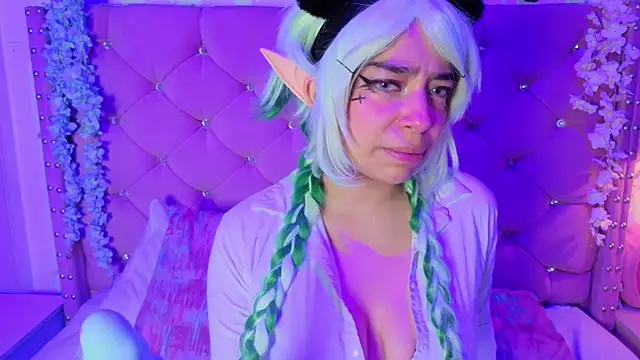 Kira-Yuzun Webbikameraesitys