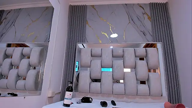 Wonderkloe_ Adlı Modelin Canlı XXX Sohbeti