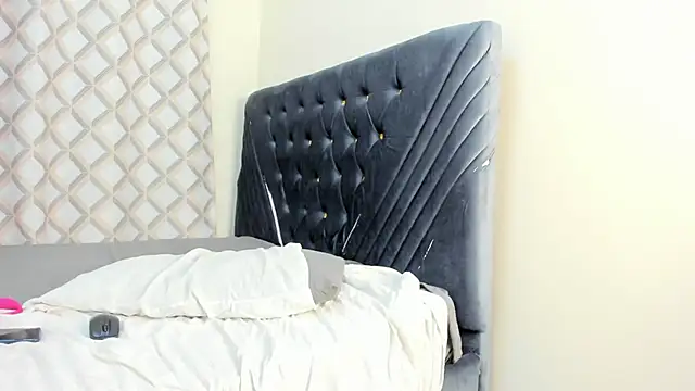 Pretty_Ebony_Doll's Webcam Show
