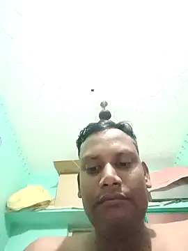 Show modela pussysandwitchboy na web-kameri