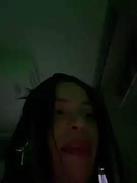 Chat +18 de Rafaellaz ao vivo