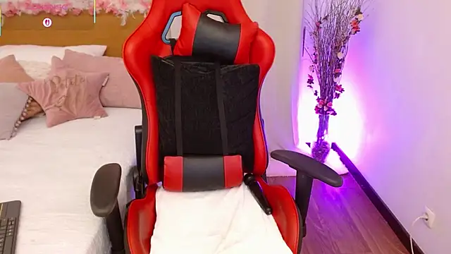 Chat XXX en directo de lucy_luu_