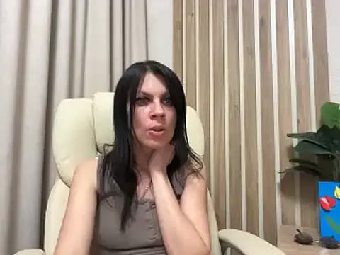 InjaAtHome's Live XXX Chat