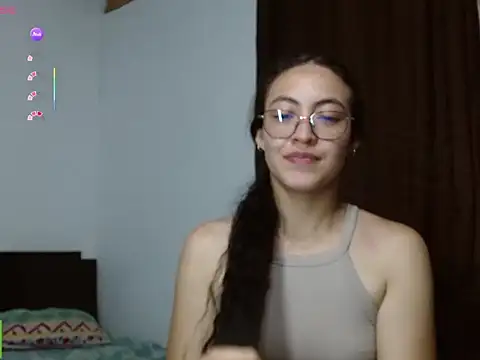 Amitlu_ élő XXX-chatje