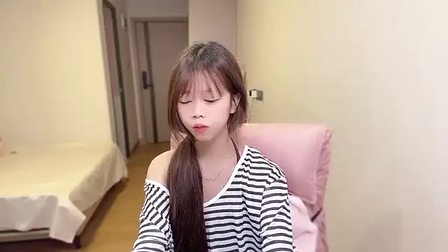 xiaobaozi-520 网络视讯表演