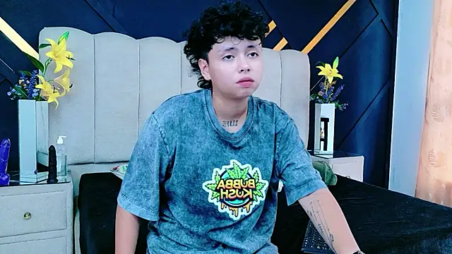 Chat +18 de NikiEvanz ao vivo