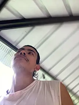sorry-mom69 Adlı Modelin Canlı XXX Sohbeti