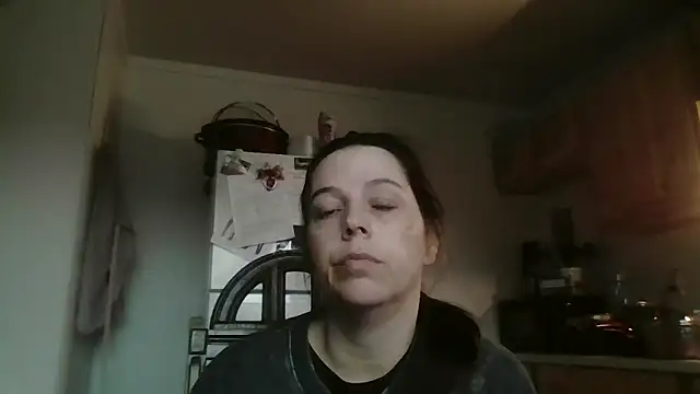 lily1982 Webcam Show