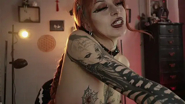 insania_9999_ Live XXX-Chat