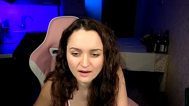 XXX chat uživo modela Cerann1