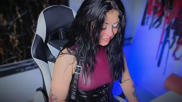 Czat XXX na żywo – Guxplo_