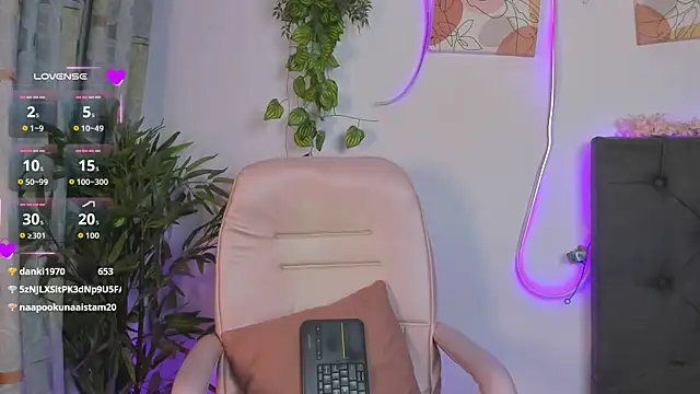 Quiinn_bx 现场XXX聊天