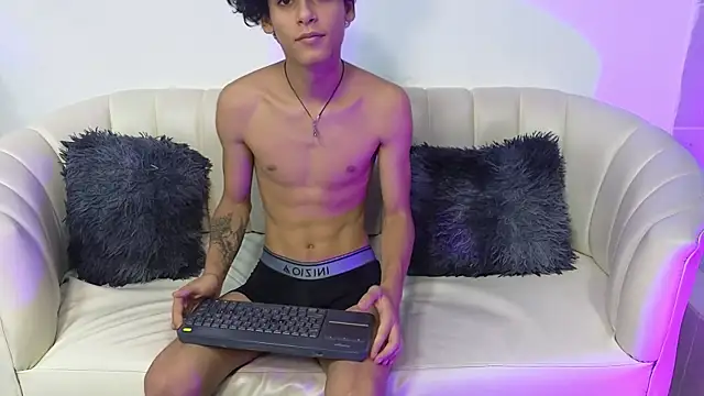 FelimWhite Webcamshow