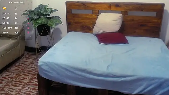 Yeseniaa25_'s Live XXX Chat