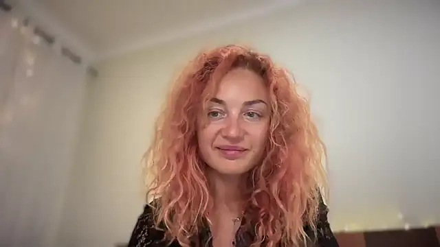 Reddgiirl's Live XXX Chat
