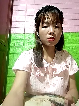 AmyLinee01 现场XXX聊天