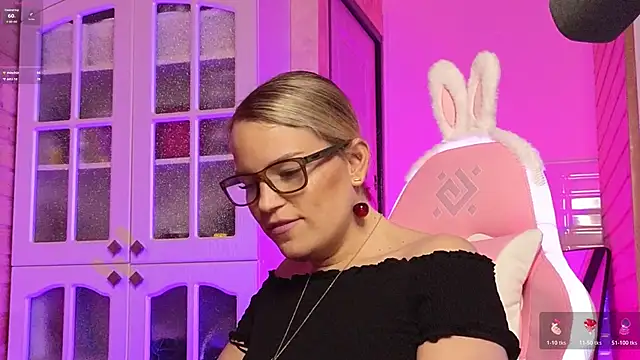 Lady_Shine's Live XXX Chat