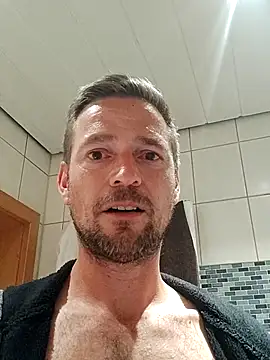 janosch319 Webcamshow