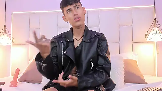 JacobFerrer's Webcam Show