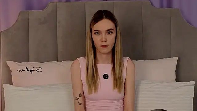 NikkiRyx Live XXX-Chat