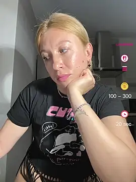 Kittie_Valentine Chat XXX live