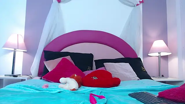 دردشة Suzy1_ الجنسية المباشرة