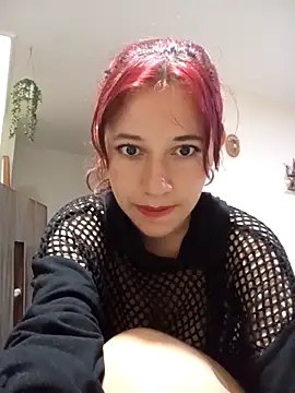 Show modela Escarleth_69 na web-kameri