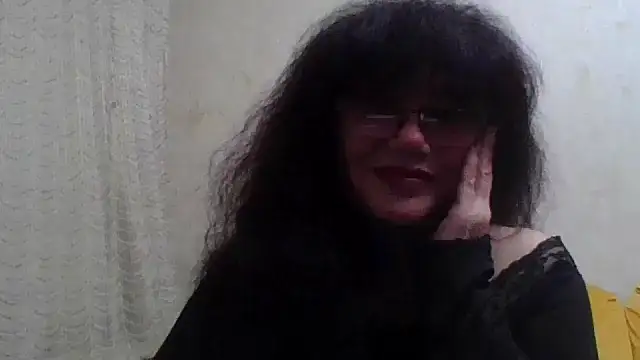 Show modela SilviaSky51 na web-kameri