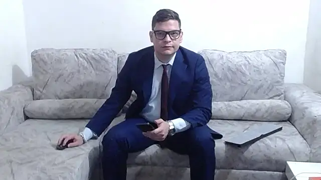 Victor_Maitland Adlı Modelin Canlı XXX Sohbeti