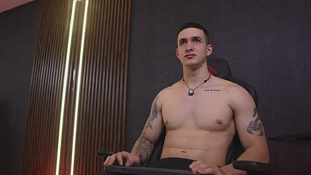 Show de JacksonOlsenn na webcam