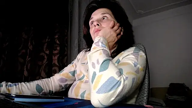 XXX chat uživo modela SmokerLety