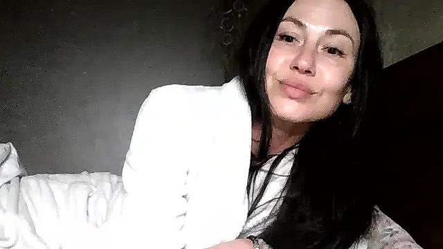 JulianaGold1 라이브 XXX 채팅