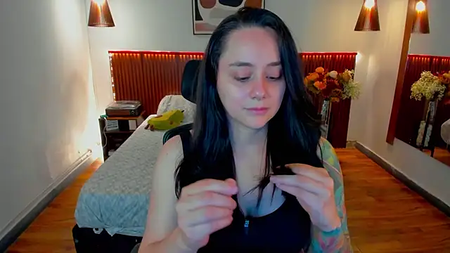 XXX chat uživo modela KatherineBond