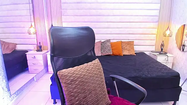 XXX chat uživo modela VictoriaaBlair