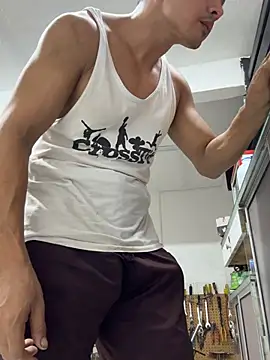 Paul22cm-'s Webcam Show