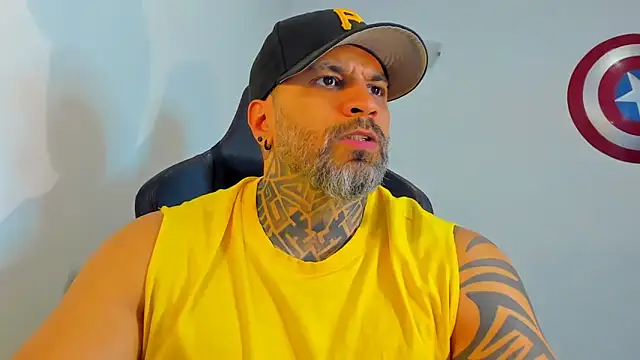 Chatroom XXX en direct de JoshRigby