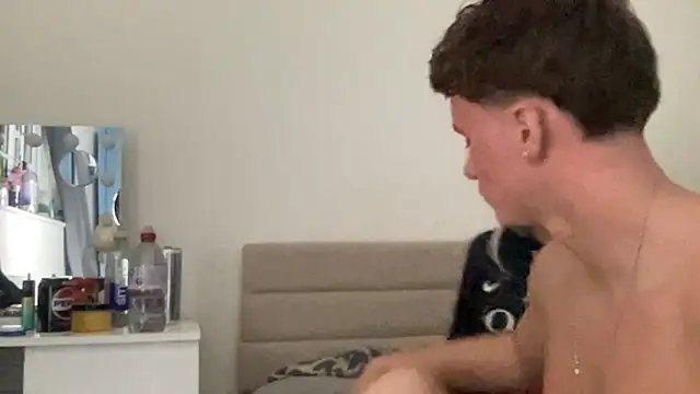 SofiaNLukaBabe's Webcam Show